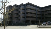向日市、西京区、南区を専門 ユニバーサルホームサービス洛西口店 JR『桂川駅』と阪急『桂駅』の2WAYアクセス!
南東向きバルコニーで陽当り良好!ペット飼育可能(規約有り)♪
平成25年8月建築の築浅マンション!