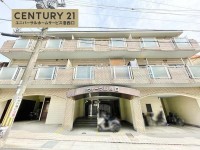 阪急『西向日駅』徒歩7分!専用駐車場付!
3DKと5DKのお部屋を分けてお住まい頂けます♪
二世帯住宅にもおすすめです!買い物施設が徒歩圏内で便利!