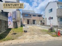 “樫原エリア”で土地約28坪、間口7mの土地!
建築条件無し売土地の為、お好きな工務店やハウスメーカーで建築可能!
北側は通路で空いており採光・通風良好♪
