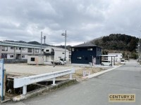 全8区画の分譲地!前面道路6m以上で駐車もラクラク!
自由設計なのでお好きな間取りにて建築可能!
弊社専属の設計士が無料で間取りを作成致します!