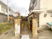 土地51.57坪!東側も空いており採光・通風良好!
建築条件無し売土地の為、お好きな工務店やハウスメーカーで建築可能!
阪急『洛西口駅』徒歩10分!