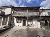 間口広々約7.2m!南向きの為陽当たり良好☆
前道ゆったり6.2mで駐車もラクラク♪
小学校まで徒歩2分とお子様の通学も安心!周辺施設も充実!