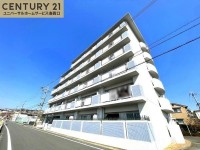 2025年6月リノベーション完成!
閑静で周辺交通量も少なく、生活しやすい環境♪
ゆったりとしたバルコニーから眺望できる景色は大変良好です!