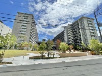 安心して子育てできる住まい!2021年築の築浅マンション!
南向きで陽当たり・通風・眺望良好!
ペット飼育可能(規約制限あり)!