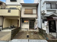 建築条件無し売土地につき、お好きな工務店やハウスメーカーで建築可能!
阪急とJRの2WAYアクセス!徒歩圏内に周辺施設充実で生活便利♪
小・中学校まで徒歩5分!