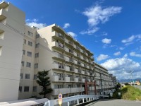 南東角部屋につき、陽当たり・通風良好!
2025年7月リノベーション完成!バルコニー広々♪
エレベーター停止階!ペット飼育可能(規約あり)!