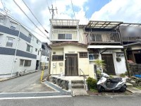 南西角地につき陽当たり・通風良好!
自由設計につきお好きな間取りで建築可能!
阪急『東向日駅』まで徒歩9分!
