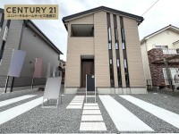 全3区画の分譲地☆
家事動線の良いの4LDKの間取り!
嬉しい設備が充実したご家族の事を考えられたお家!