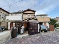 阪急『洛西口駅』まで徒歩14分!利便性の高い立地!
リフォーム歴あり!室内丁寧にお使いです♪
生活に便利な周辺施設が徒歩圏内に充実!