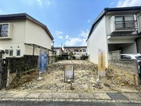 建築条件無し売土地☆お好きな工務店・ハウスメーカーで建築可能!
新林小学校まで徒歩3分!教育施設が徒歩圏内に充実♪
前面道路約6mで駐車が苦手な方も安心!