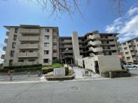 2026年2月室内リフォーム完成予定!
全居室6帖以上の3LDK!東西2面採光につき日当たり・通風良好!
車通りの少ない閑静な住宅地でお子様も安心!