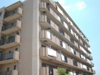 7階建ての6階部分!全居室6帖以上の3LDK!
南側にバルコニーがあり陽当たり・通風も良好♪
スーパーやコンビニなどの生活施設が徒歩圏内に充実!