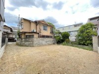 JRと阪急の2WAYアクセスで通勤や通学に便利!
条件無し売土地なのでお好きな工務店やハウスメーカーで建築可能♪
徒歩圏内に買い物施設多く生活便利♪