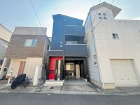 ★2026年2月中旬リフォーム完了★
太陽光パネル・蓄電池・エコキュート付き!
羽束師小学校まで徒歩3分!お子様の通学も安心♪
周辺、生活施設大変充実!