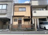 建築条件無し土地の為、お好きな工務店やハウスメーカーで建築して頂けます!
JR『桂川駅』まで徒歩9分♪
徒歩圏内に生活施設が充実!便利な住環境!