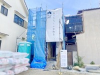阪急『東向日駅』とJR『向日町駅』の駅近2WAYアクセス!
全3区画分譲地!収納スペースが豊富な間取り☆
周辺施設も充実しています!