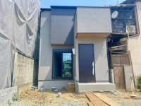 阪急『東向日駅』とJR『向日町駅』の駅近2WAYアクセス!
全3区画分譲地!収納スペースが豊富な間取り☆
周辺施設も充実しています!