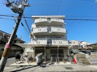 令和8年4月リノベーション済!
阪急『東向日駅』とJR『向日町』の駅近2WAYアクセスで通勤・通学便利!
最上階の南向きバルコニーで陽当たり・通風良好!