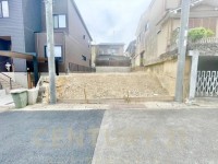 建築条件無し土地!お好きなハウスメーカー・工務店で建築可能♪
阪急とJRの2WAYアクセス可能!通勤・通学に便利!
前道ゆったり約6.1m!現況更地!