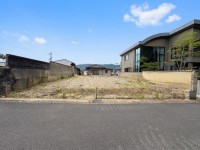 土地面積広々約53坪!
洛西陵明小中学校まで徒歩7分戸お子様の通学も安心♪
建築条件無し土地!お好きなハウスメーカー・工務店で建築可能!