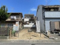 建築条件無し土地!お好きなハウスメーカー・工務店で建築可能!
南向きの整形地!前道5m!現況更地!陽当たり・通風良好♪
徒歩圏内に生活施設が充実!