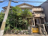 建築条件無し土地!お好きなハウスメーカー・工務店で建築可能!
南向きの整形地!陽当たり・通風良好♪
生活施設がバランスよく揃った便利な立地です!
