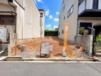 全居室6帖以上・LDK広々約18帖のゆとりのある間取り!
前道ゆったり6m!駐車もラクラク♪
小学校まで徒歩圏内!南側が公園につき日当たり大変良好です!