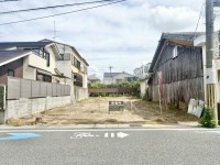 阪急『長岡天神駅』とJR『長岡京駅』の2WAYアクセス!
通りに面しているため、店舗やアパート用地としてもおすすめです♪解体更地渡し!