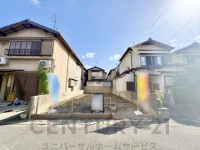 南向きバルコニーで陽当たり良好!
閑静な住宅地の為、子育て世帯にもオススメ!
徒歩圏内に周辺施設も充実しており生活に便利な立地です!
